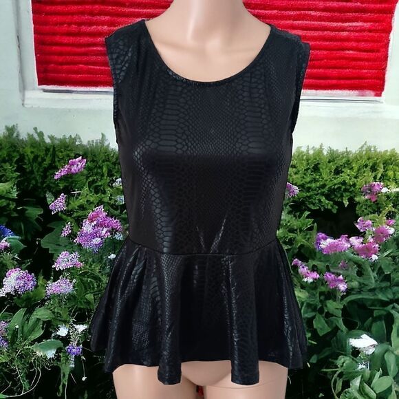 Vintage 90s Faux Leather Peplum Top S  Sexy Animal Print Embossed Wet Look Zips. - Picture 14 of 15